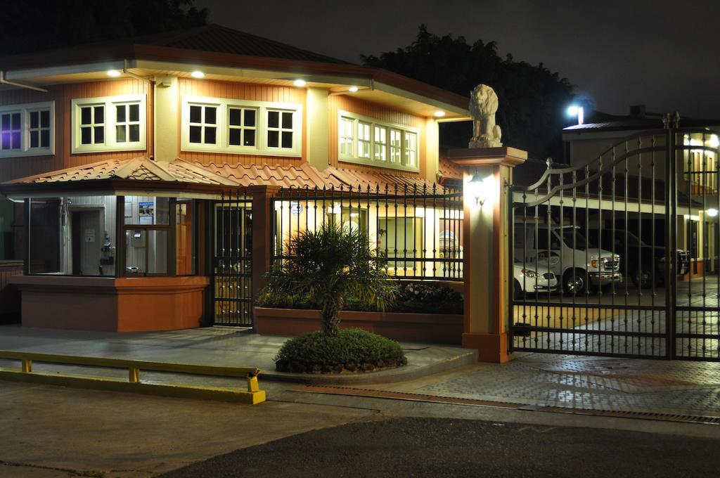 Prado Inn & Suites San José Extérieur photo
