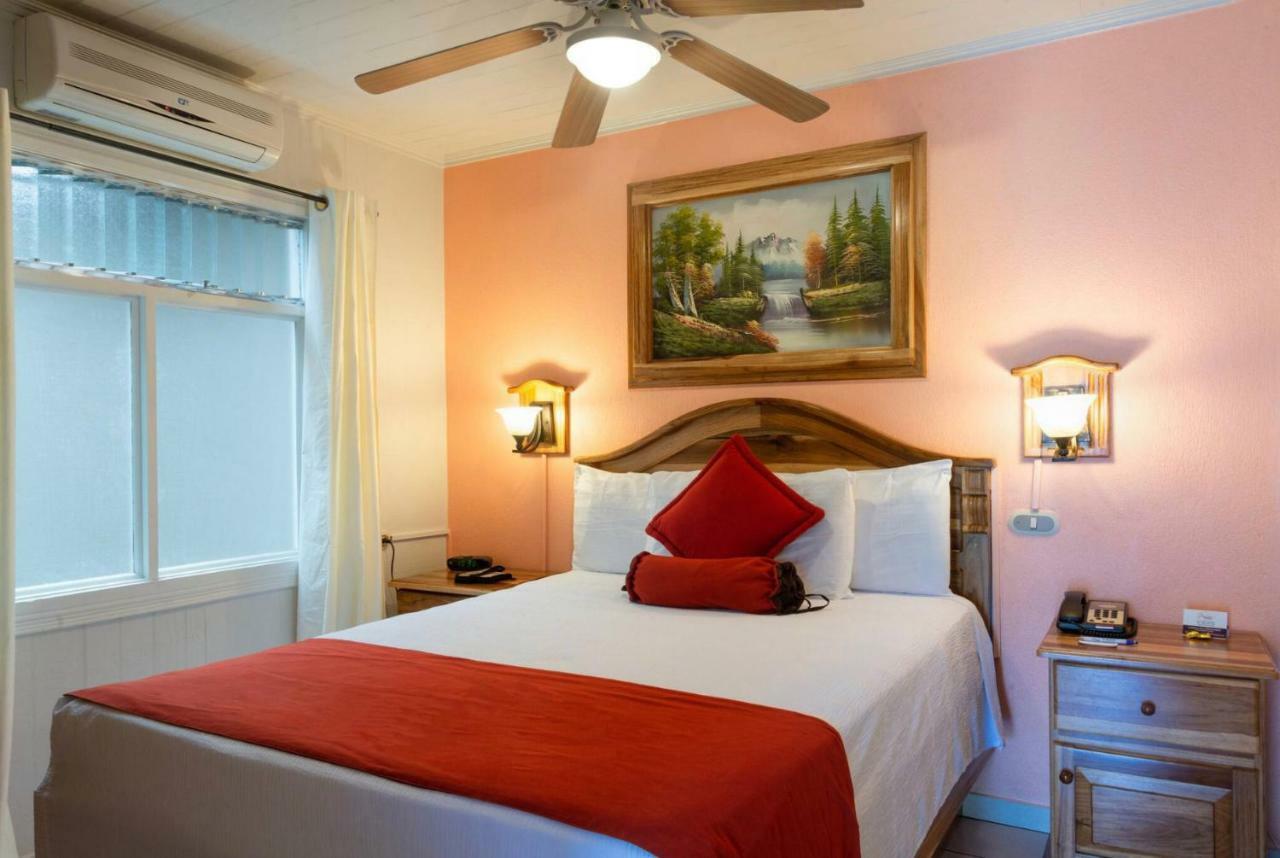 Prado Inn & Suites San José Extérieur photo